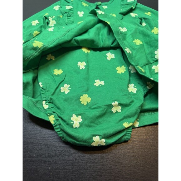 Carter’s Baby Girl Romper Clovers Green St Patrick’s Day 6M NWT - Picture 3 of 6